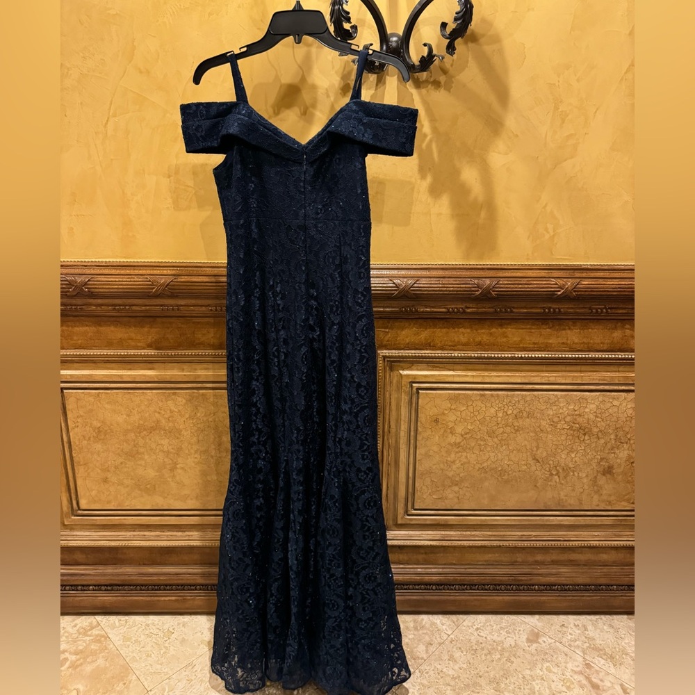 R&M Richards long dark blue sequin lace off the shoulder evening gown size 6.